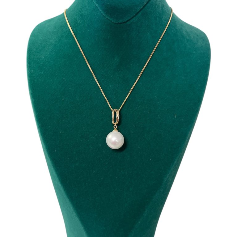 Collier à une perle